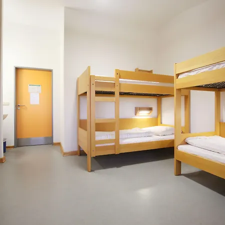Hostel Djh *