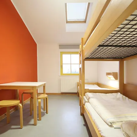 Djh Hostel *